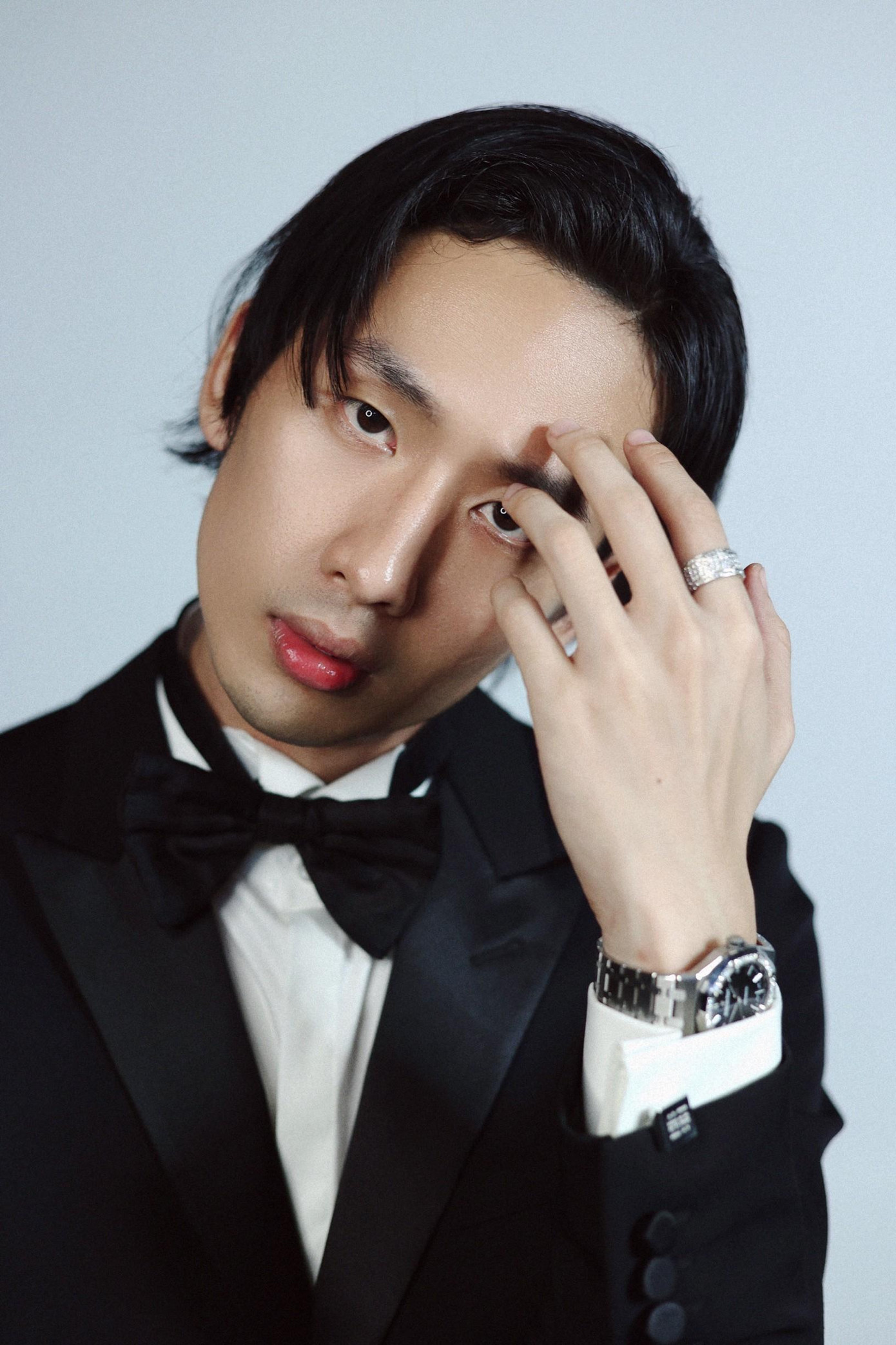 Tuấn Trần vượt qua Trần Nghĩa và Anh Khoa để thắng giải Nam diễn viên xuất sắc. Ảnh: NVCC.