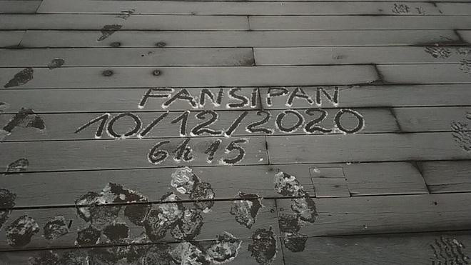 Sương muối phủ trắng đỉnh núi Fan si pan (Sa Pa) đêm 10/12/2020 Sương muối phủ trắng đỉnh núi Fan si pan (Sa Pa) đêm 10/12/2020