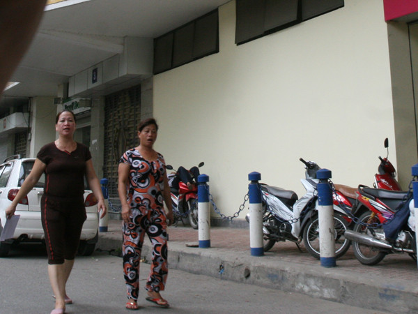 Giấy mời, vé vip cũng được cánh phe vé rao bán