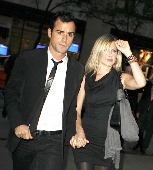 Hiện người đẹp này đang hẹn hò với Justin Theroux