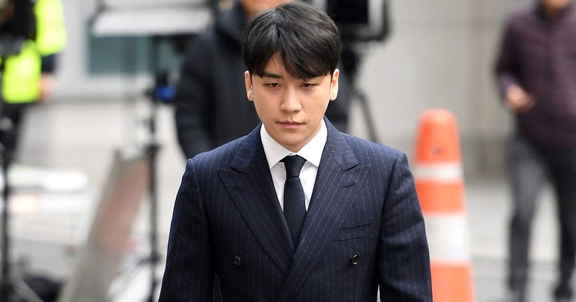 Seungri trở thành từ khóa hot trên mạng xã hội sau khi BBC phát hành phim tài liệu Burning Sun. Seungri trở thành từ khóa hot trên mạng xã hội sau khi BBC phát hành phim tài liệu Burning Sun.