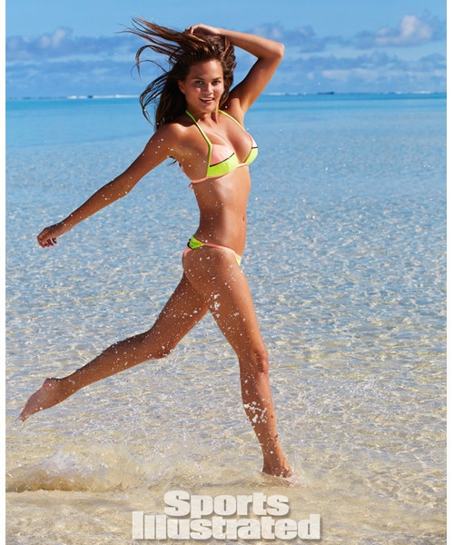 Chrissy Teigen táo bạo không áo lót, khoe vòng 1 'ngoại cỡ' trên phố ảnh 11