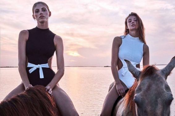 Hai mỹ nhân đình đám làng mốt đẹp đến 'nín thở' với áo tắm ảnh 7