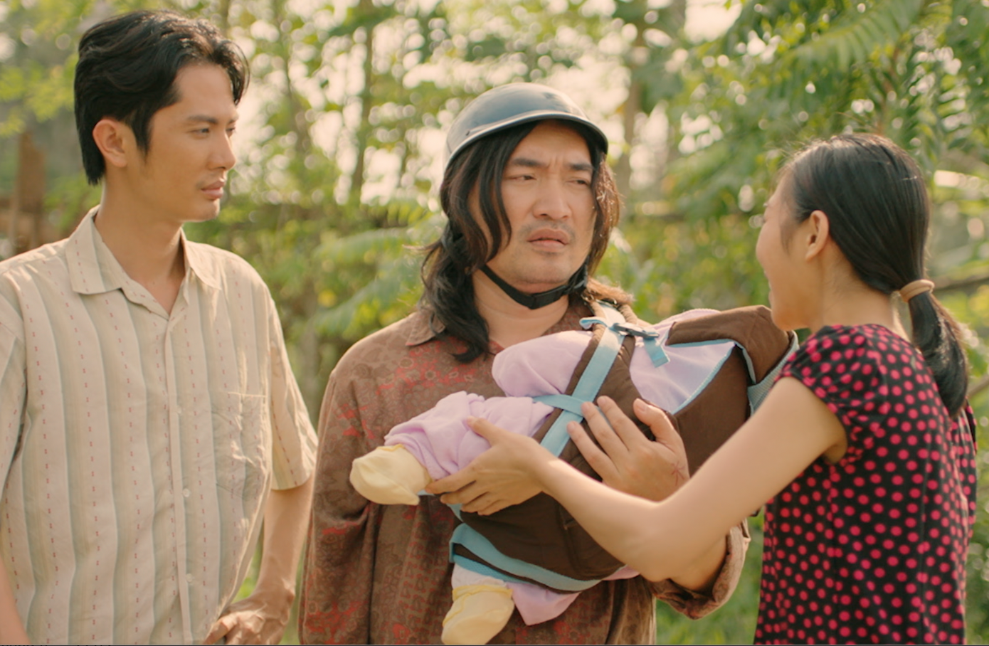 Hình ảnh trong phim Dân chơi không sợ con rơi.