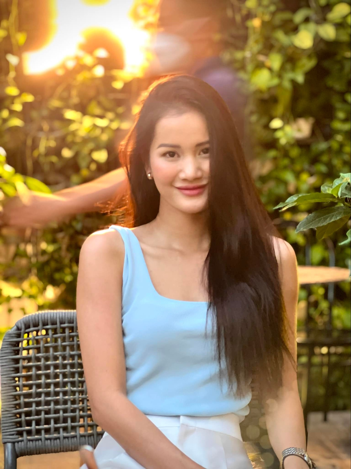 Hương Ly từng là quán quân Vietnam's Next Top Model 2015. Hiện cô là người mẫu, doanh nhân, huấn luyện viên catwalk. Trở lại Miss Universe Vietnam 2023, Hương Ly được nhận xét có thần thái tự tin, vẻ đẹp hợp nhãn quốc tế với làn da nâu, vóc dáng khỏe khoắn. Hương Ly từng là quán quân Vietnam's Next Top Model 2015. Hiện cô là người mẫu, doanh nhân, huấn luyện viên catwalk. Trở lại Miss Universe Vietnam 2023, Hương Ly được nhận xét có thần thái tự tin, vẻ đẹp hợp nhãn quốc tế với làn da nâu, vóc dáng khỏe khoắn.