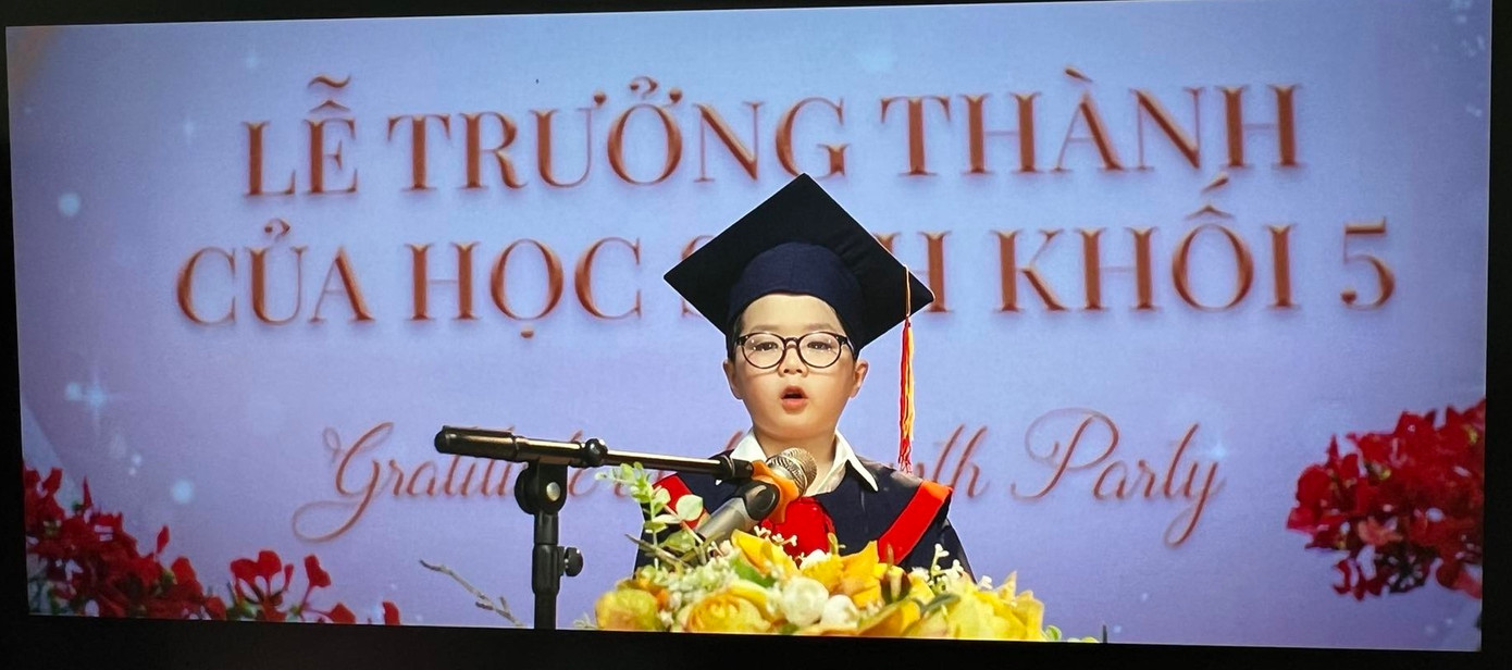 Nhân vật bé Long gánh cả kết phim. Ảnh: Chụp màn hình. Nhân vật bé Long gánh cả kết phim. Ảnh: Chụp màn hình.