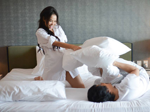 Những hình ảnh hậu trường của Thu Minh và Thanh Bùi trong sản phẩm sắp phát hành. Những hình ảnh hậu trường của Thu Minh và Thanh Bùi trong sản phẩm sắp phát hành