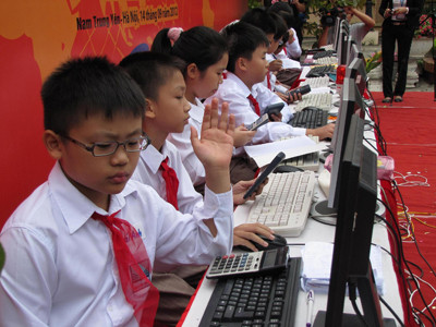  Cuộc thi Violympic có tất cả 19 vòng thi, được thể hiện qua 8 game flash sáng tạo và 2 bài thi website với khoảng 20 phút cho một bài thi giúp học sinh “học mà chơi, chơi mà học”. Sau các vòng thi tự do, vòng thi cấp trường, cấp quận (huyện) và cấp tỉnh, những thí sinh xuất sắc sẽ được tham gia kỳ thi cấp quốc gia