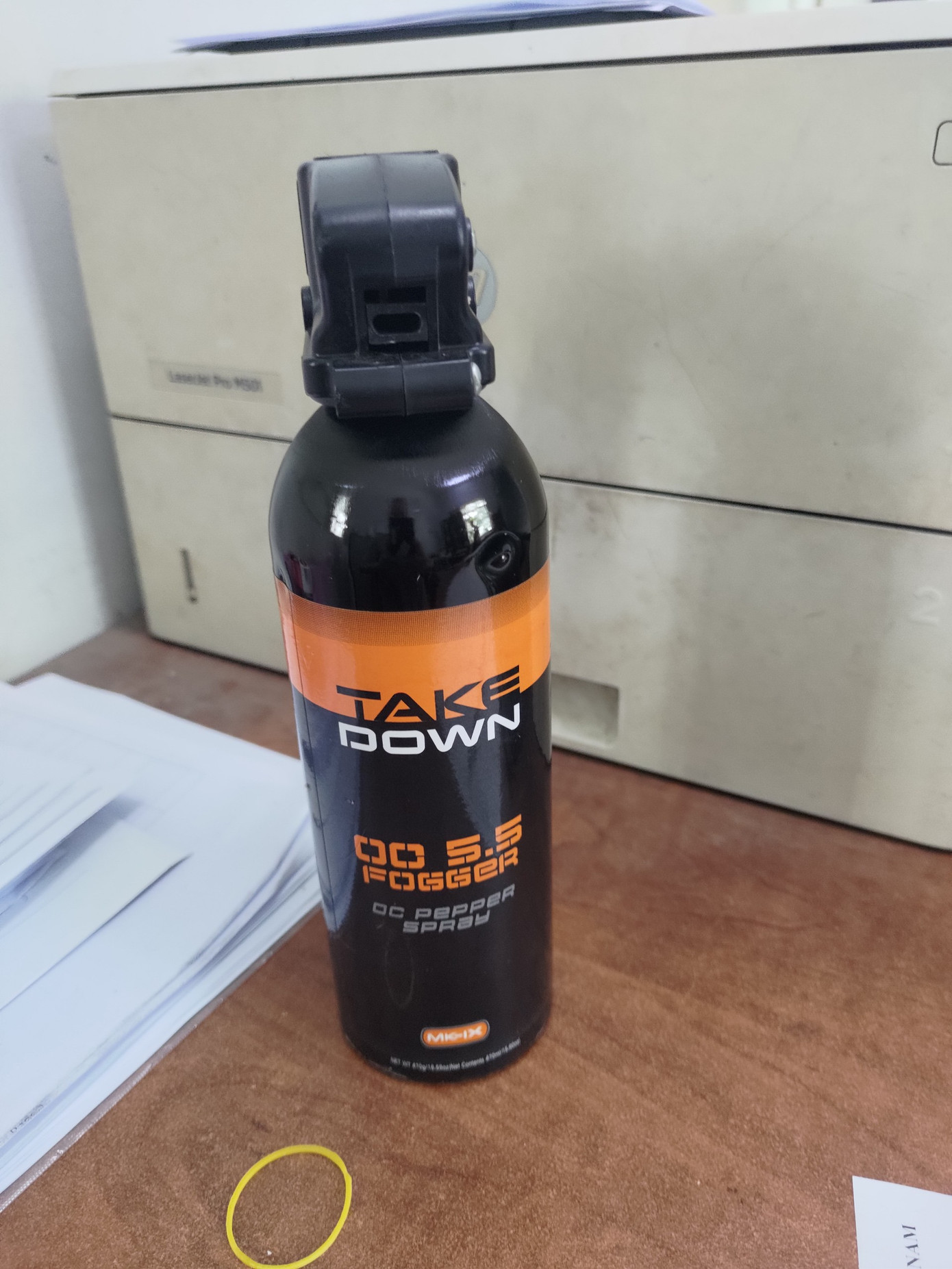 Bình xịt hơi cay Bình xịt hơi cay