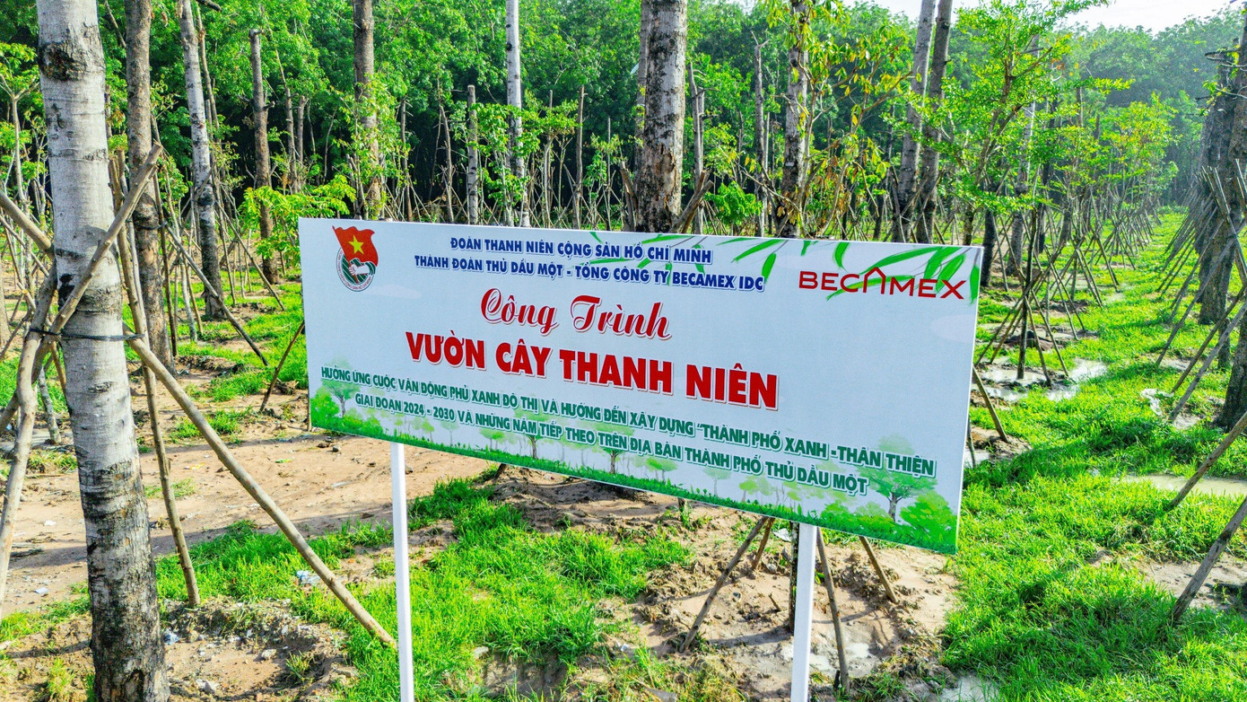 Kinh phí thực hiện công trình "Vườn cây thanh niên" được vận động từ nguồn xã hội.