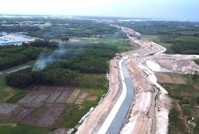 Dự án kênh thoát nước Suối Cái đang triển khai ở Bình Dương Dự án kênh thoát nước Suối Cái đang triển khai ở Bình Dương