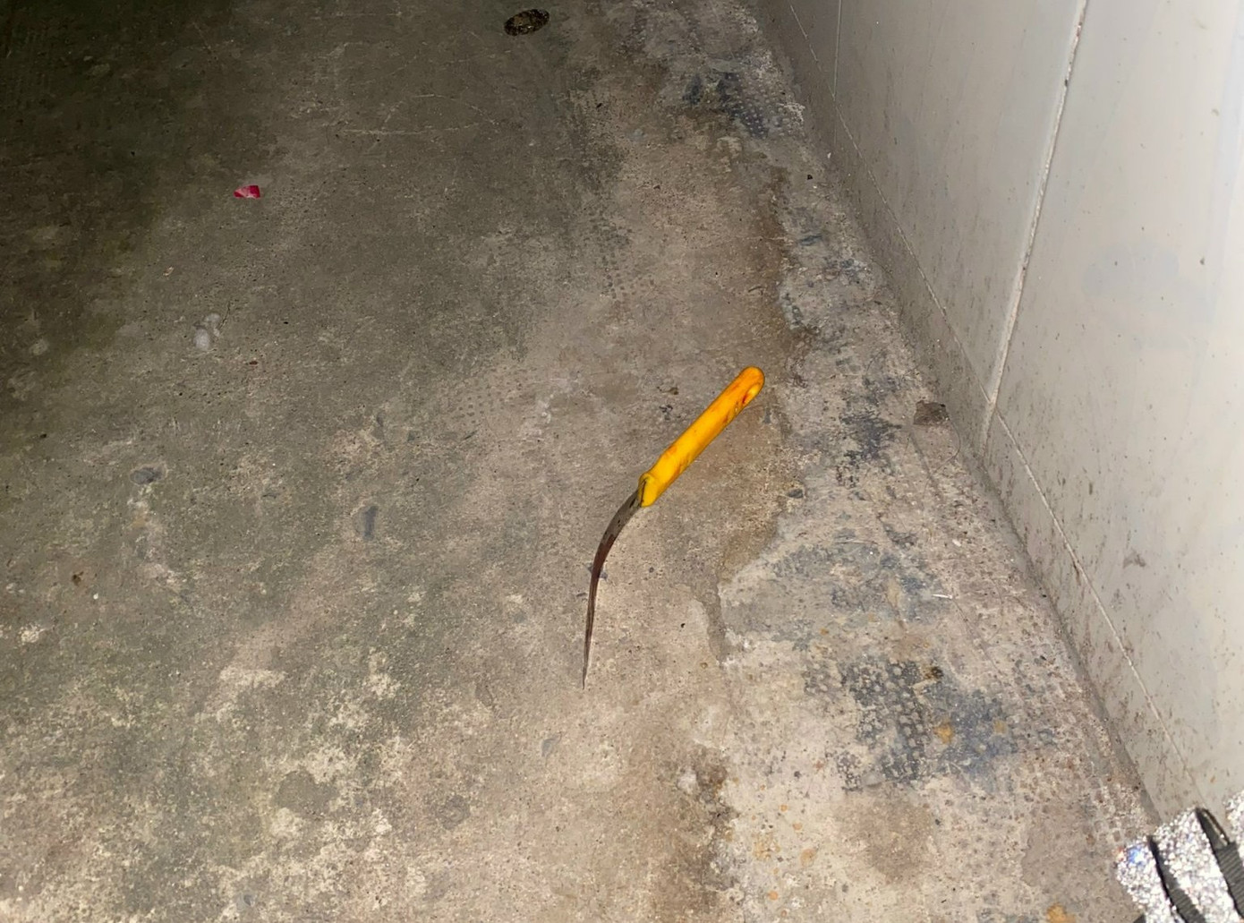 Con dao đối tượng gây án Con dao đối tượng gây án