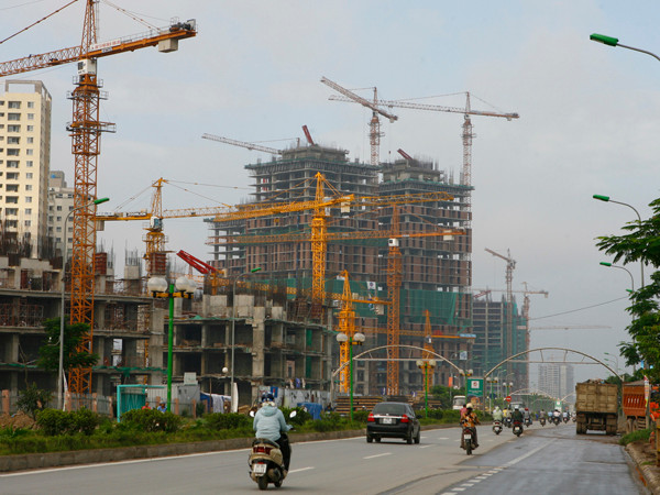 Dự báo giá BĐS sẽ còn giảm mạnh Ảnh: Hồng Vĩnh