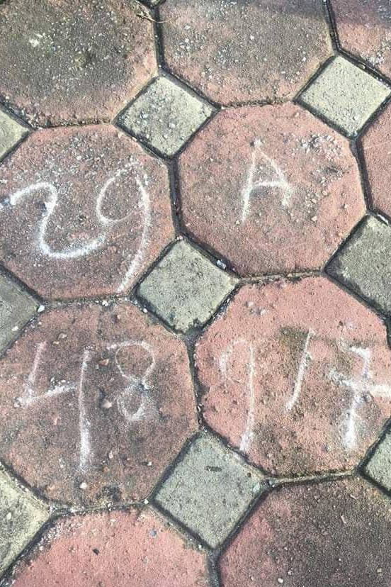 Nữ công nhân tử vong bên cạnh chữ viết biển số xe gây tai nạn ảnh 1