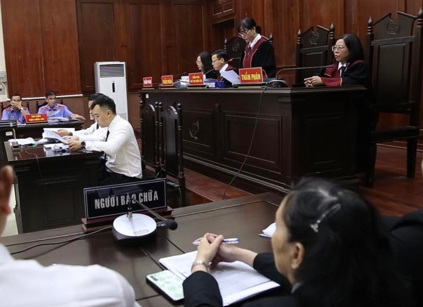 Phiên tòa phúc thẩm ngày 6/3. Phiên tòa phúc thẩm ngày 6/3.