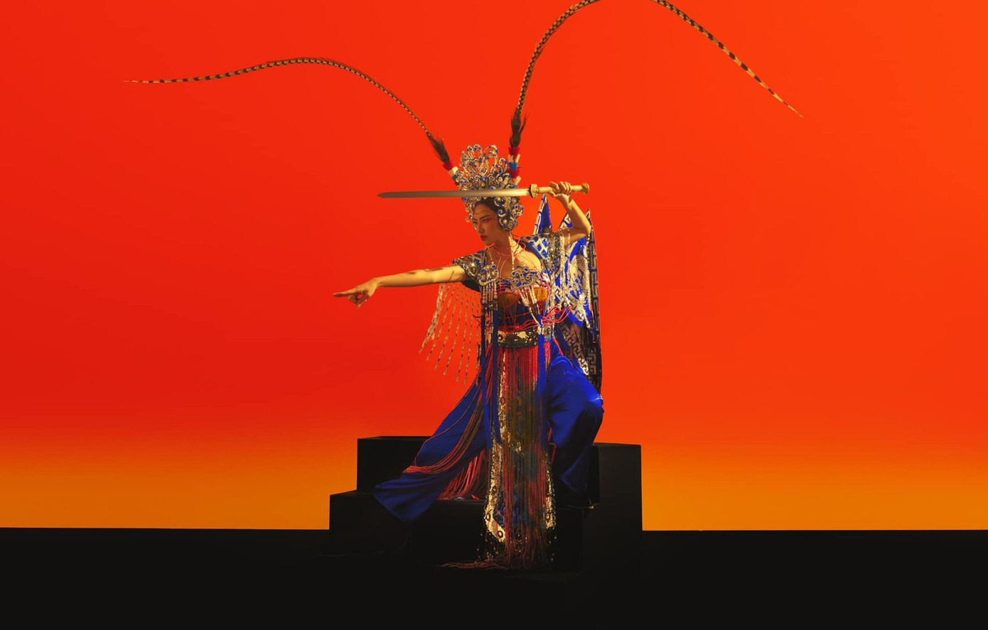 Cô có khả năng biến hoá với rất nhiều phong cách khác nhau và lần nào cũng để lại ấn tượng sâu đậm khiến các fans phải trầm trồ.