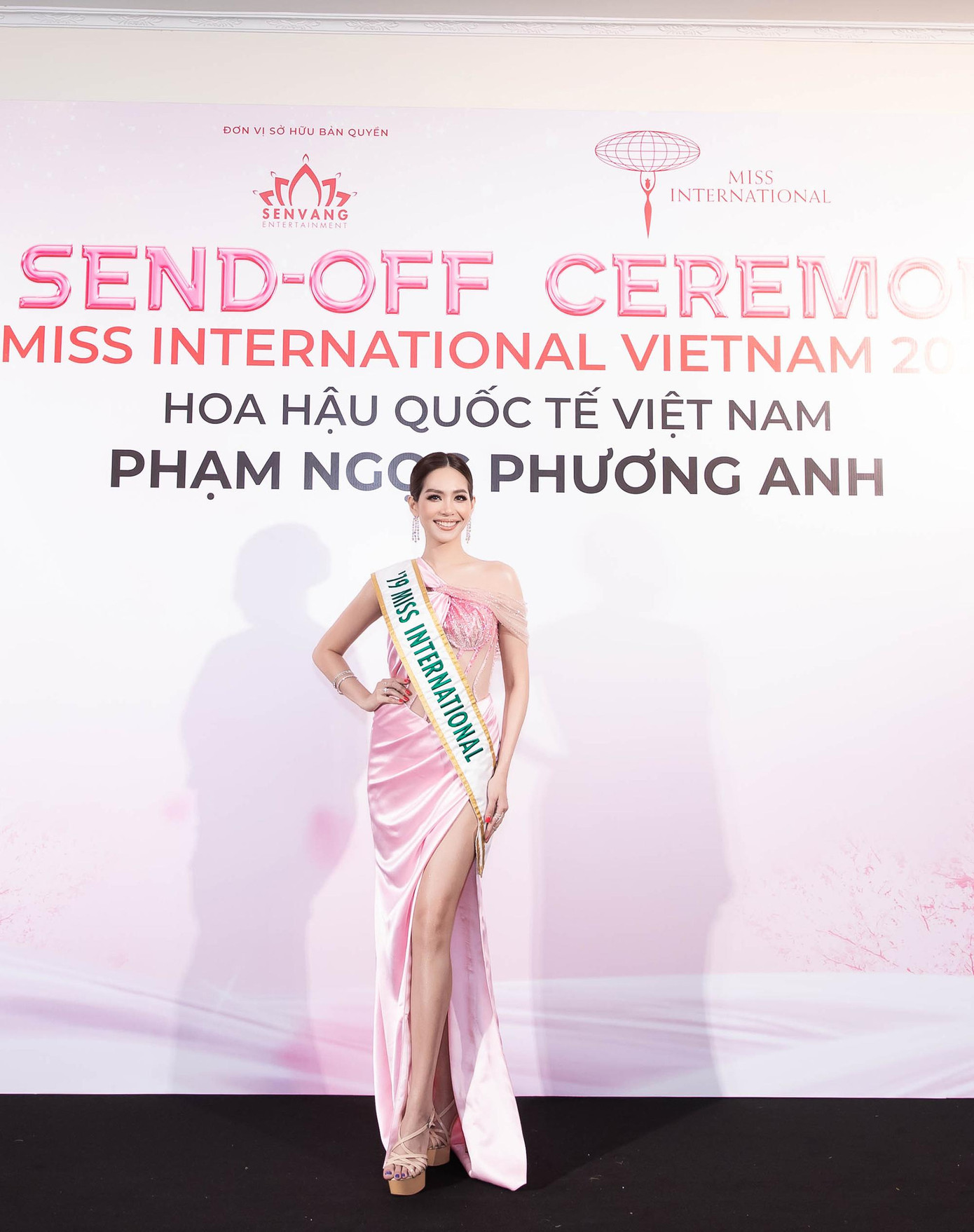 Nhan sắc ngọt ngào và xinh đẹp của Sireethorn Leearamwat nhận được nhiều sự khen ngợi của khán giả.