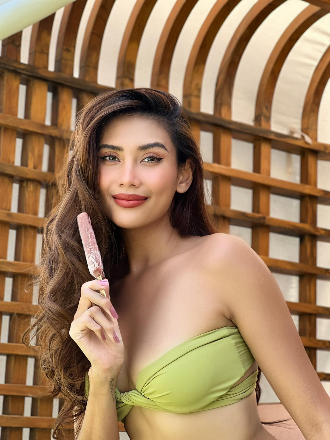 Mới đây trên trang cá nhân, Á hậu - siêu mẫu Võ Hoàng Yến đăng tải loạt ảnh mới với bikini thu hút sự chú ý của fans. Mới đây trên trang cá nhân, Á hậu - siêu mẫu Võ Hoàng Yến đăng tải loạt ảnh mới với bikini thu hút sự chú ý của fans.