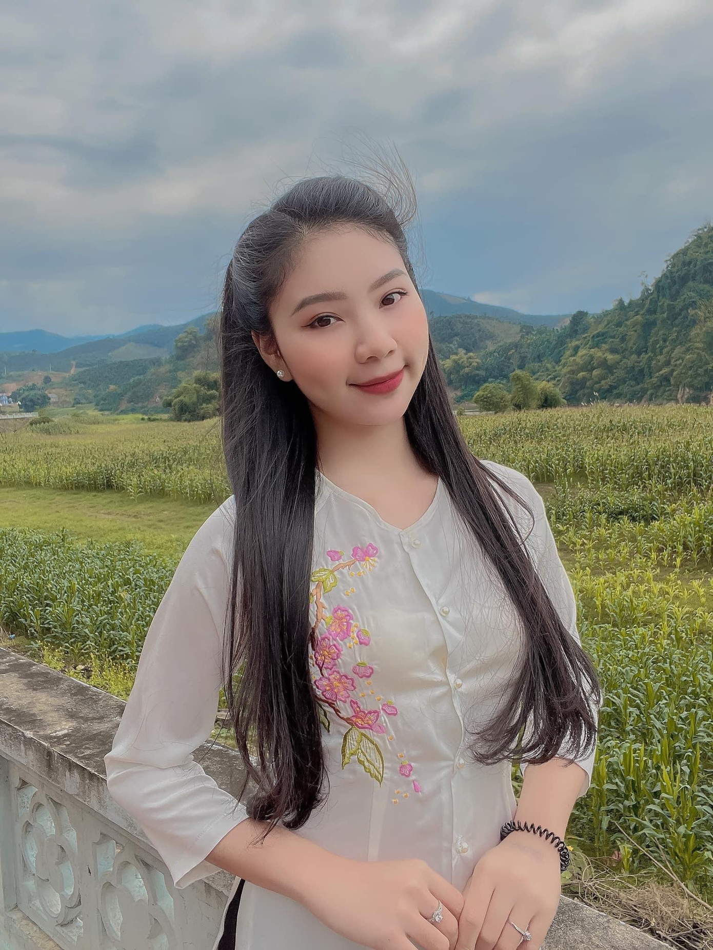 Cô cũng là diễn viên trong vở kịch “vua Lợn“ tham gia liên hoan sân khấu quốc tế tại Tuyền Châu, Trung Quốc.