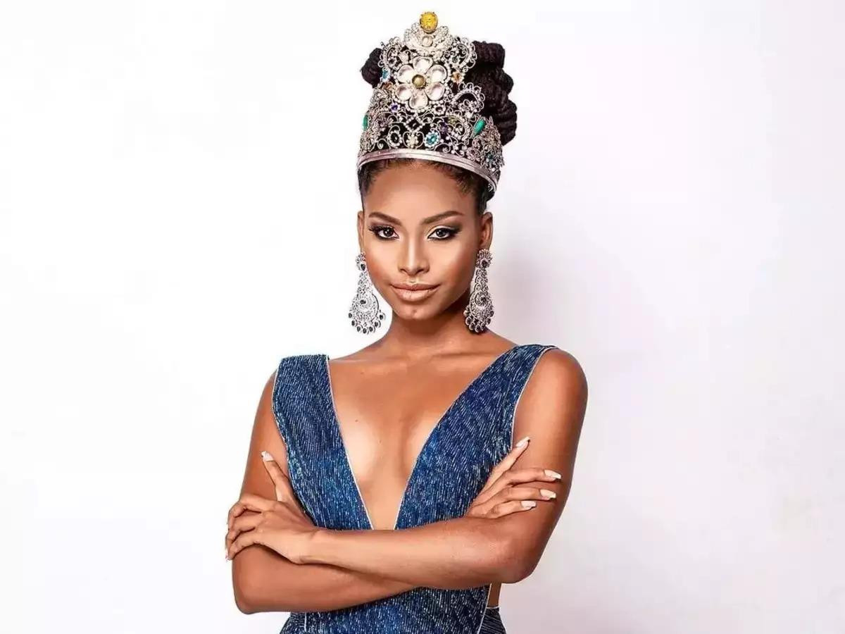 Hoa hậu Siêu quốc gia 2021 Chanique Rabe.