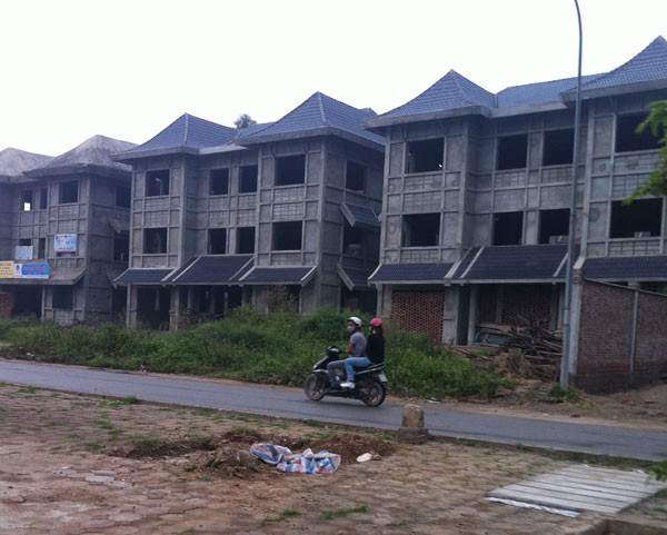 Giá bất động sản hiện chưa đi theo quy luật cung, cầu của thị trường