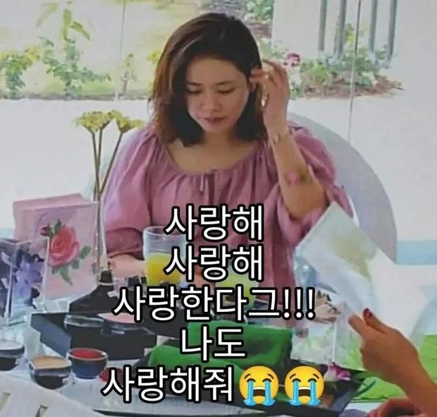 Hình ảnh mới nhất của vợ chồng Son Ye Jin - Hyun Bin. Ảnh: Weibo.