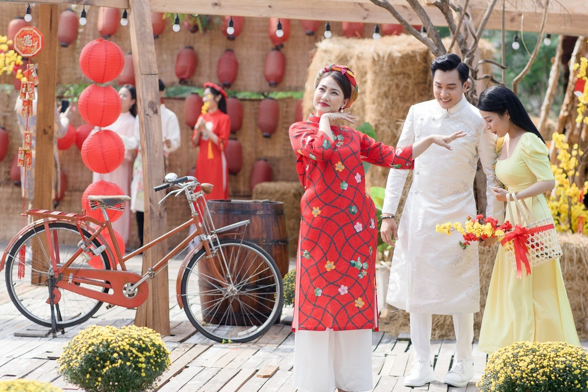 Diễn viên chia sẻ cô có cuộc sống thoải mái và tận hưởng tuyệt đối bên con trai. Ảnh: NVCC. Diễn viên chia sẻ cô có cuộc sống thoải mái và tận hưởng tuyệt đối bên con trai. Ảnh: NVCC.