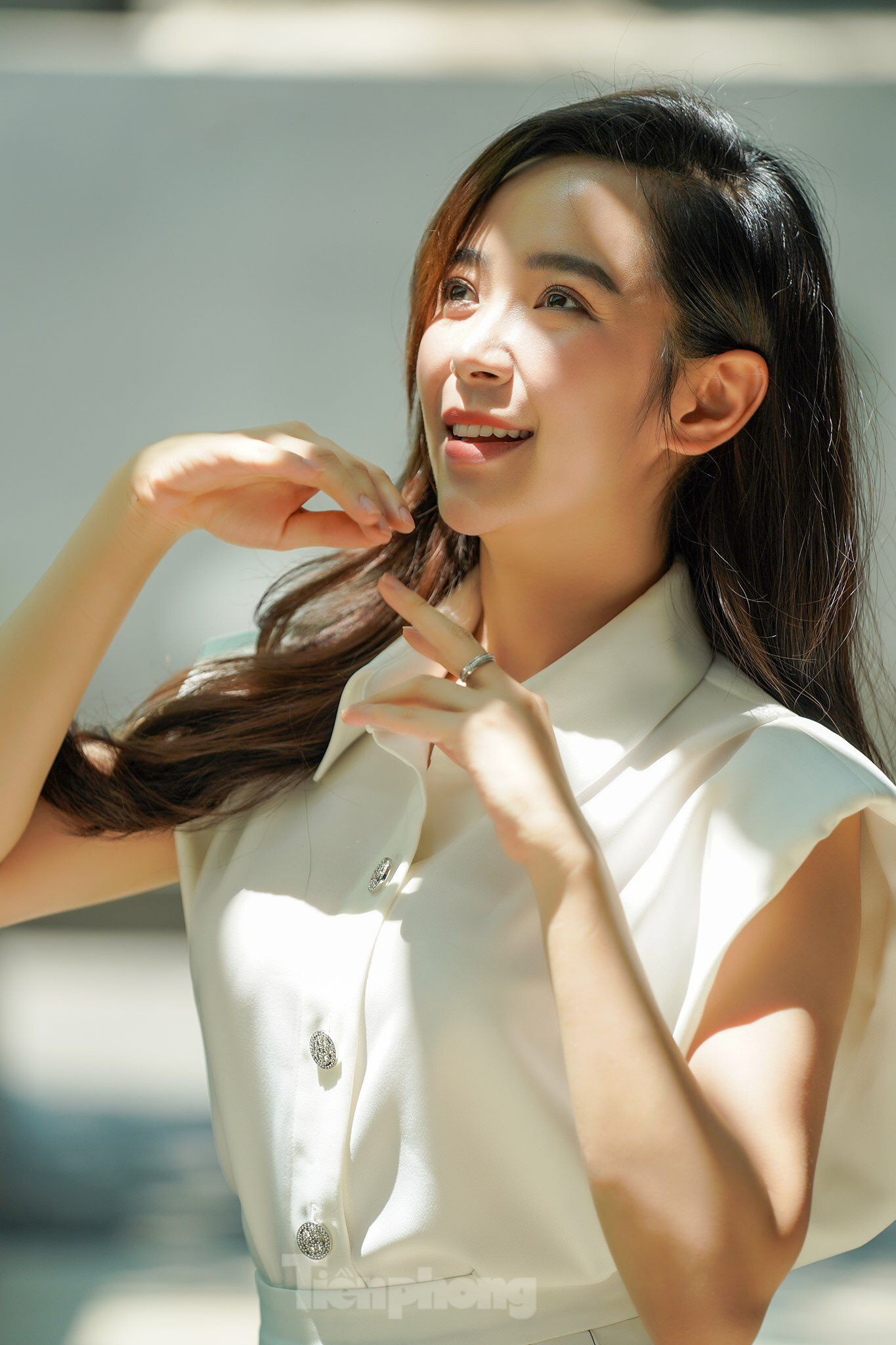 Đóng nhiều dạng nhân vật khắc khổ, diễn viên sinh năm 1993 cố gắng tìm tòi, đầu tư về ngoại hình, diễn xuất để vai diễn trở nên đa dạng, không bị nhầm lẫn. Vào vai Son, Kim Oanh được yêu cầu tăng thêm 3 kg. Ảnh: Phạm Nguyễn.