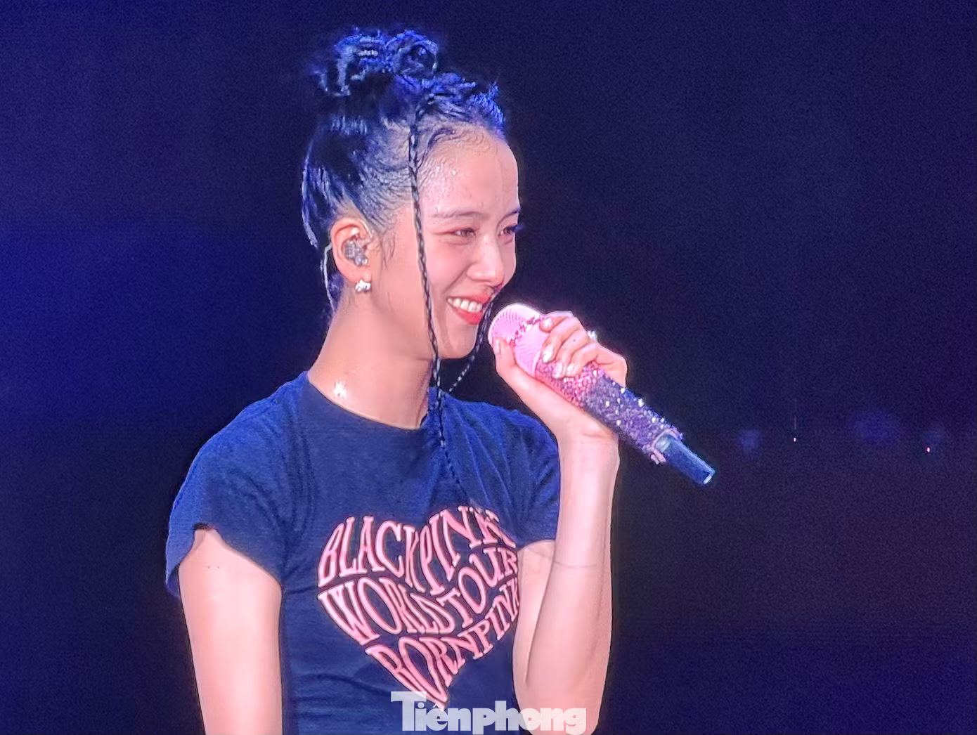 Những hình ảnh trong đêm diễn ngày 1 của BlackPink tại Mỹ Đình. Những hình ảnh trong đêm diễn ngày 1 của BlackPink tại Mỹ Đình.