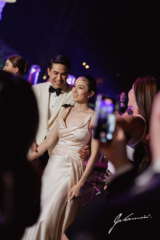 Buổi lễ diễn ra theo phong cách truyền thống của người Peranakan, vốn bắt nguồn từ làn sóng người Hoa di cư đến khu vực này cách đây 6 thế kỷ.