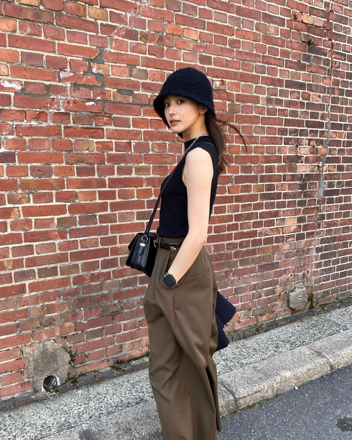 Ngoài đời, cô có phong cách thời trang nữ tính, thanh lịch và được nhiều nhà mốt, tạp chí săn đón. Ảnh: IG.