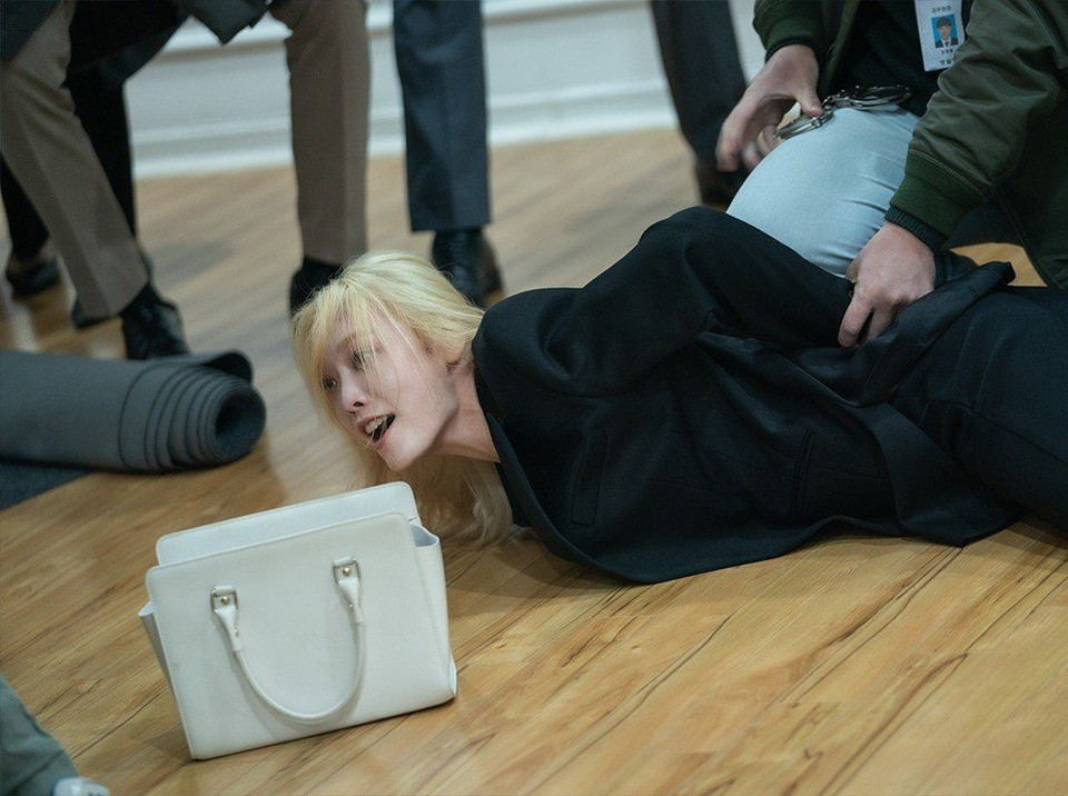 Nhiều hình ảnh hứa hẹn mùa 2 kịch tính của "The glory". Ảnh: Netflix. Nhiều hình ảnh hứa hẹn mùa 2 kịch tính của "The glory". Ảnh: Netflix.