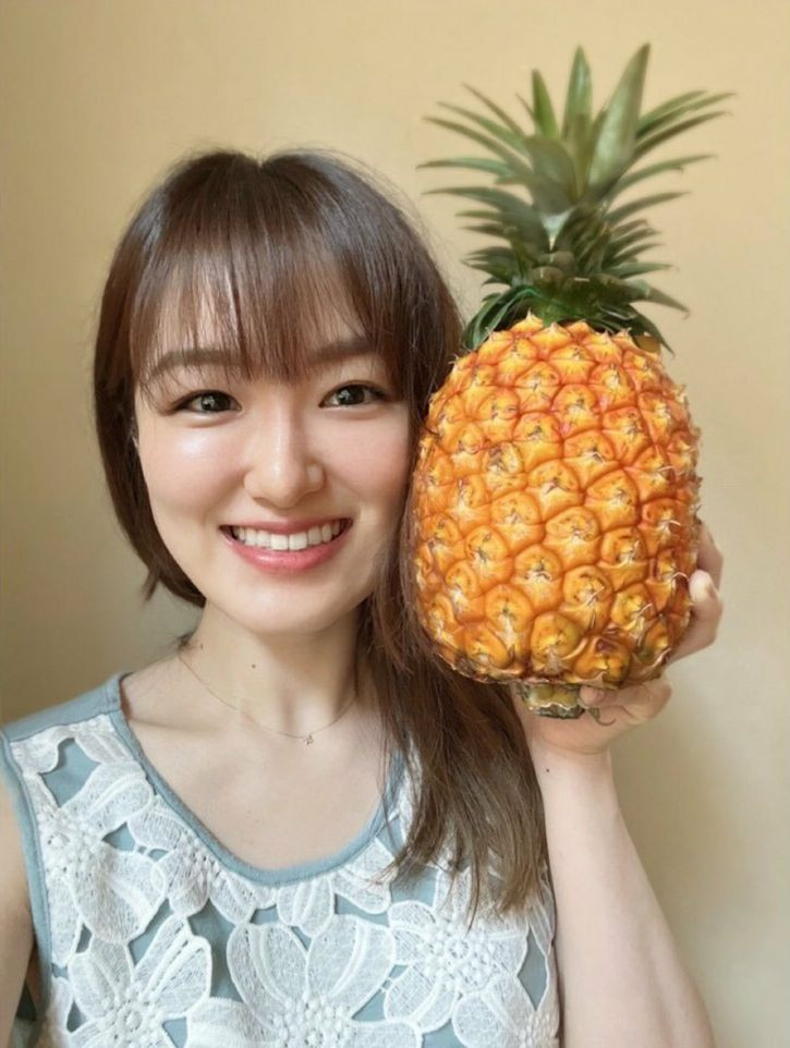 Trên trang cá nhân, nữ diễn viên thường xuyên cập nhật cuộc sống thường ngày, gương mặt của Ohgo Suzuka không khác xưa nhiều nhưng theo nhiều nhận xét của khán giả, cô không còn giữ được nét thanh thuần như hồi nhỏ.