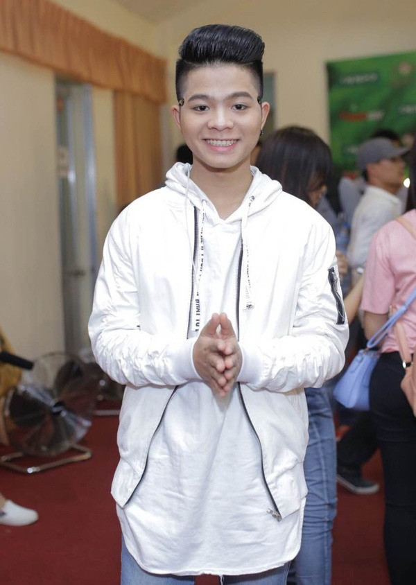 Sau cuộc thi, Quang Anh thi đỗ Học viện Âm nhạc Quốc gia Việt Nam với ước mong trở thành ca sĩ chuyên nghiệp. Thời gian này, cậu không chạy show quá nhiều vì muốn tập trung cho việc học. Theo Quang Anh, vẫn còn nhiều cơ hội để phát triển tài năng của bản thân. Cũng vì điều này, tên tuổi Quang Anh dần nguội lạnh trên thị trường nhạc Việt. Sau cuộc thi, Quang Anh thi đỗ Học viện Âm nhạc Quốc gia Việt Nam với ước mong trở thành ca sĩ chuyên nghiệp. Thời gian này, cậu không chạy show quá nhiều vì muốn tập trung cho việc học. Theo Quang Anh, vẫn còn nhiều cơ hội để phát triển tài năng của bản thân. Cũng vì điều này, tên tuổi Quang Anh dần nguội lạnh trên thị trường nhạc Việt.