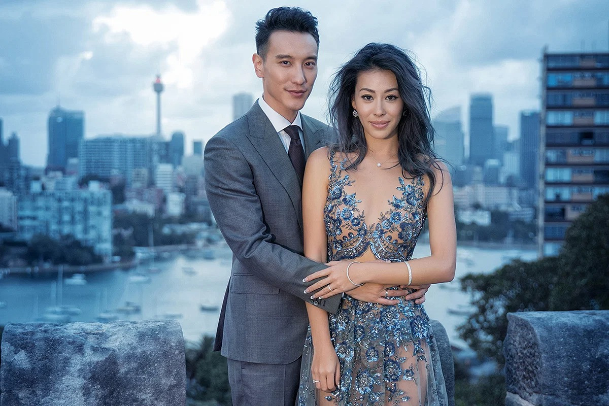 Tài tử Vương Dương Minh được mệnh danh là người đẹp trai nhất Đài Loan (Trung Quốc) cùng vợ Thái Thi Vân. Tài tử Vương Dương Minh được mệnh danh là người đẹp trai nhất Đài Loan (Trung Quốc) cùng vợ Thái Thi Vân.