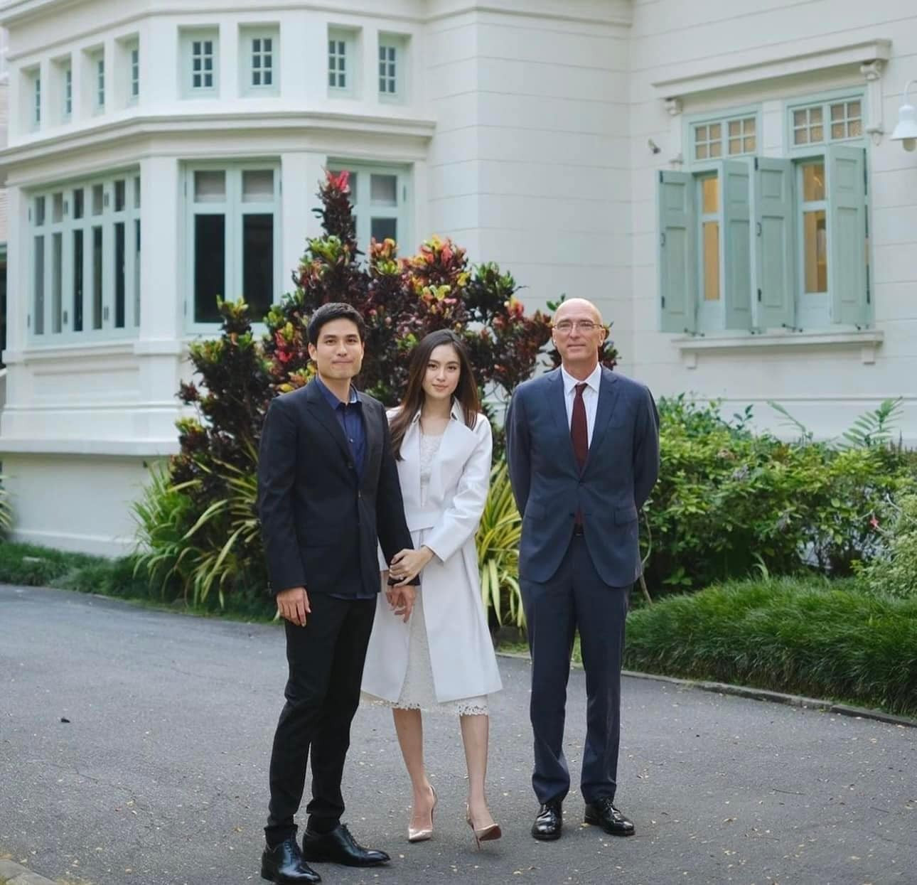 Mỹ nhân chuyển giới đẹp nhất Thái Lan kết hôn. Ảnh: Baan Ar-Jor. Mỹ nhân chuyển giới đẹp nhất Thái Lan kết hôn. Ảnh: Baan Ar-Jor.