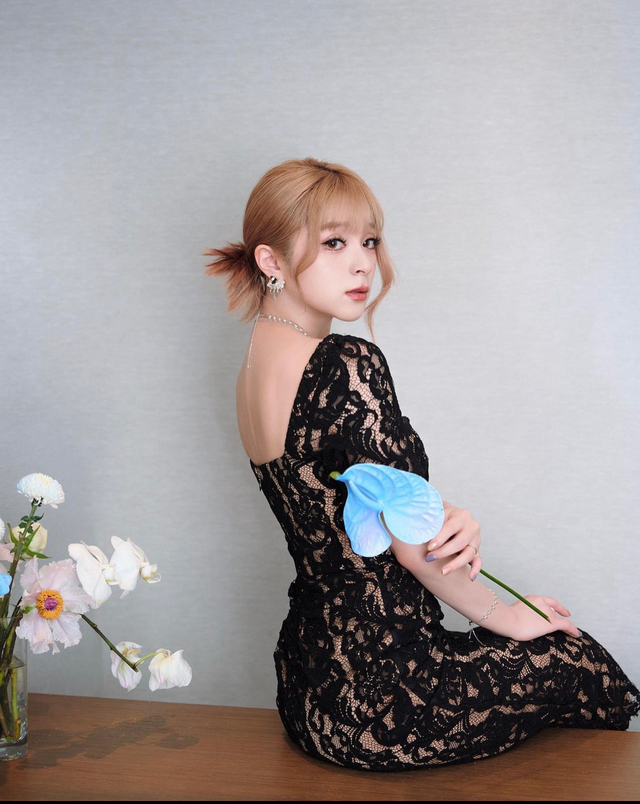 Tính đến thời điểm này, sân khấu Gokuraku Jodo ở Đạp gió 2023 hút gần 12 triệu lượt xem sau 1 tuần công chiếu – con số lớn ở nền tảng Bilibili. Ngoài ra, sân khấu kết hợp cùng Cung Lâm Na đang tăng vọt với hơn 3,8 triệu lượt xem sau 1 ngày ra mắt.