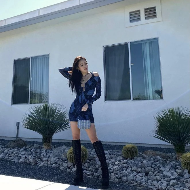 Ngay khi tin hẹn hò “bùng nổ” trên các phương tiện truyền thông, đại diện Shinsegae Department Store lên tiếng phủ nhận cháu gái của chủ tịch Lee Myung Hee hẹn hò G-Dragon vào tối 10/1 và khuyến cáo mọi người không nên suy đoán bừa bãi. Trong khi đó, phía YG Entertainment giữ im lặng dù được nhiều báo đài liên hệ.