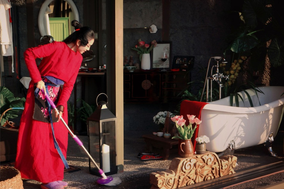 Cuộc sống an nhàn của Dương Lệ Bình trong biệt thự được ví như tiên cảnh. Ảnh: Weibo. Cuộc sống an nhàn của Dương Lệ Bình trong biệt thự được ví như tiên cảnh. Ảnh: Weibo.