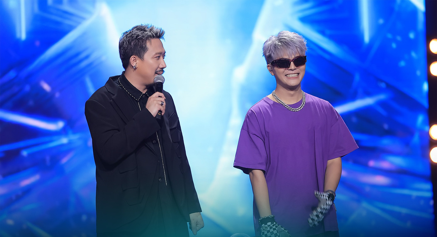 Nguyễn Quang Anh – quán quân Giọng hát Việt nhí bất ngờ khi tham gia Rap Việt mùa 3. Những hình ảnh mới của giọng ca nhí ngày nào khiến khán giả quan tâm. Sau 10 năm kể từ cuộc thi hát đình đám, Quang Anh tìm cơ hội mới cho bản thân với vai trò rapper. Nguyễn Quang Anh – quán quân Giọng hát Việt nhí bất ngờ khi tham gia Rap Việt mùa 3. Những hình ảnh mới của giọng ca nhí ngày nào khiến khán giả quan tâm. Sau 10 năm kể từ cuộc thi hát đình đám, Quang Anh tìm cơ hội mới cho bản thân với vai trò rapper.