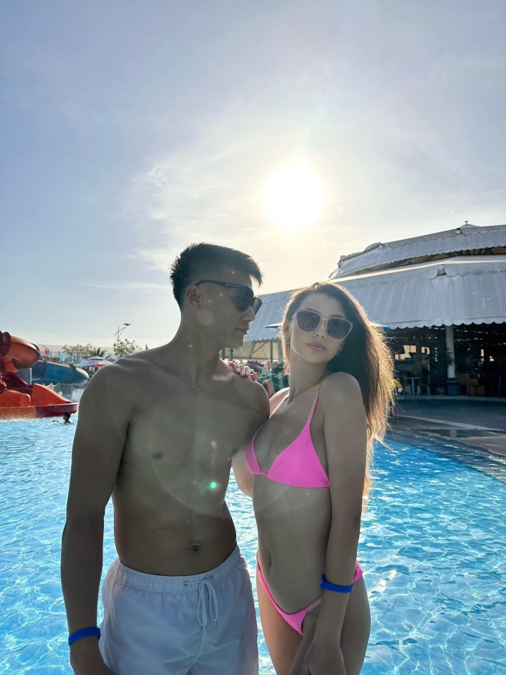 Trong khi mang thai, cô giữ lối sống lành mạnh, ăn uống điều độ, uống nhiều nước. Ở tháng thứ 7, mẫu nữ tập yoga, đi bộ vừa sức. Cô nói trừ khi có vấn đề về sức khỏe, nếu không hãy cố gắng đi lại nhiều, hít thở không khí trong lành.