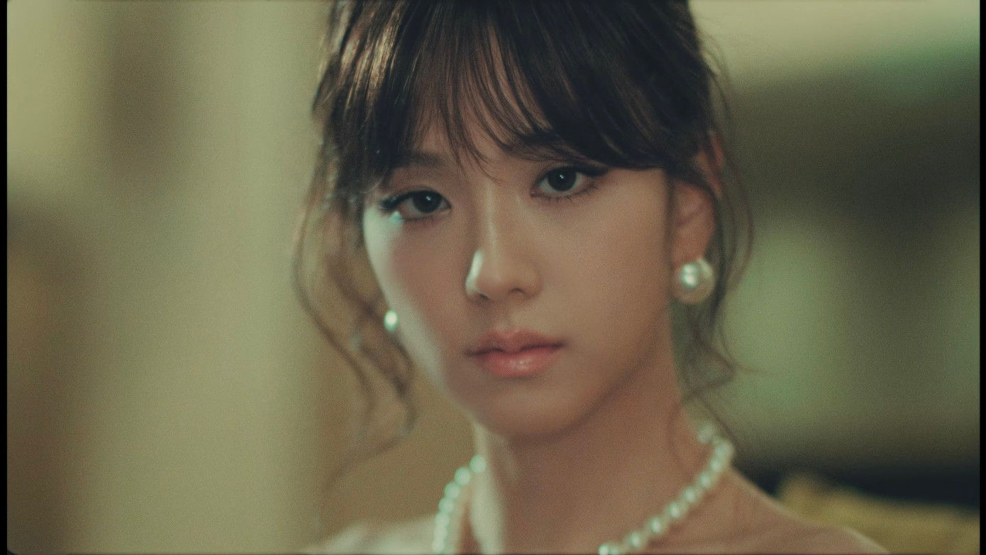 Chị cả BlackPink nhận nhiều lời khen về nhan sắc trong MV solo.