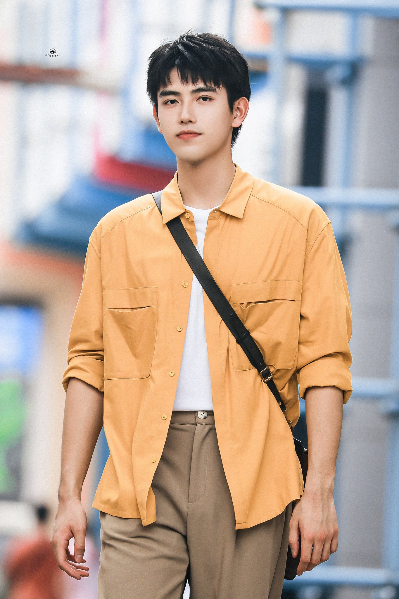 Trước lùm xùm, nam diễn viên đang hứng chịu nhiều chỉ trích, không ít người mỉa mai anh giống Ngô Diệc Phàm. Trong khi đó, người hâm mộ của Trần Phi Vũ lo sợ vụ việc ảnh hưởng nghiêm trọng đến sự nghiệp và con đường thăng tiến của anh. Trước lùm xùm, nam diễn viên đang hứng chịu nhiều chỉ trích, không ít người mỉa mai anh giống Ngô Diệc Phàm. Trong khi đó, người hâm mộ của Trần Phi Vũ lo sợ vụ việc ảnh hưởng nghiêm trọng đến sự nghiệp và con đường thăng tiến của anh.