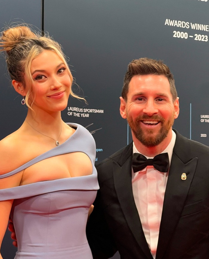 Cốc Ái Lăng và Messi. Ảnh: Sohu.