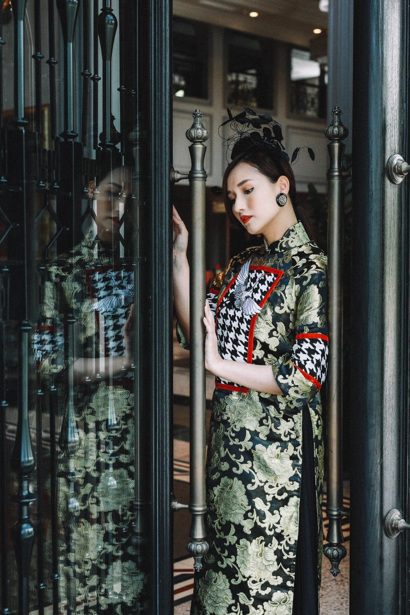 Lã Thanh Huyền sẵn sàng quay lại diễn xuất nếu có cơ hội. Cô mong tìm được vai diễn phù hợp với tuổi tác. Ảnh: NVCC.