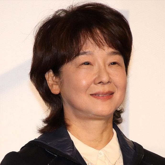 Tanaka Yuko nổi bật trong nghệ thuật nhưng bị gán mác tiểu tam về đời tư.