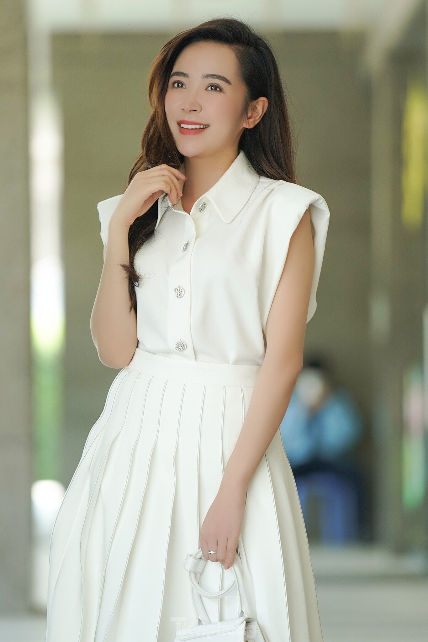 Nếu được lựa chọn giữa ba đứa con trai nhà ông Công (NSND Quốc Trị), Kim Oanh cho hay cô không hướng về phía đối tượng nào bởi họ đều không phải gu của cô. Nữ diễn viên gốc Quảng Trị hướng đến sự ổn định, người đàn ông làm kinh doanh nhưng sống thực tế. Ảnh: Phạm Nguyễn.