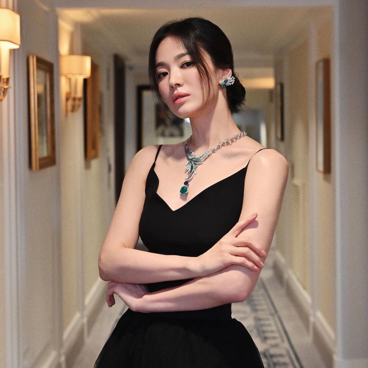 Han So Hee (trái) được có biệt danh là "bản sao Song Hye Kyo". Han So Hee (trái) được có biệt danh là "bản sao Song Hye Kyo".