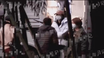 Các tay săn ảnh cho biết Angelababy và người đàn ông chung sống với nhau. Ảnh: Sohu. Các tay săn ảnh cho biết Angelababy và người đàn ông chung sống với nhau. Ảnh: Sohu.