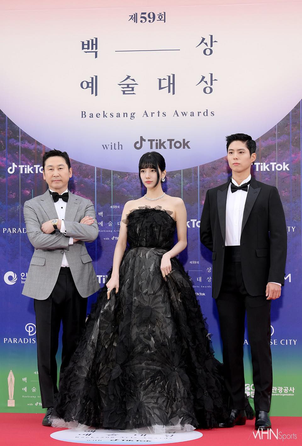 Tại giải thưởng nghệ thuật Baeksang lần thứ 59 chứng kiến lần thứ 5 kết hợp của bộ 3 MC Shin Dong Yeop, ca sĩ kiêm diễn viên Suzy và nam diễn viên Park Bo Gum.